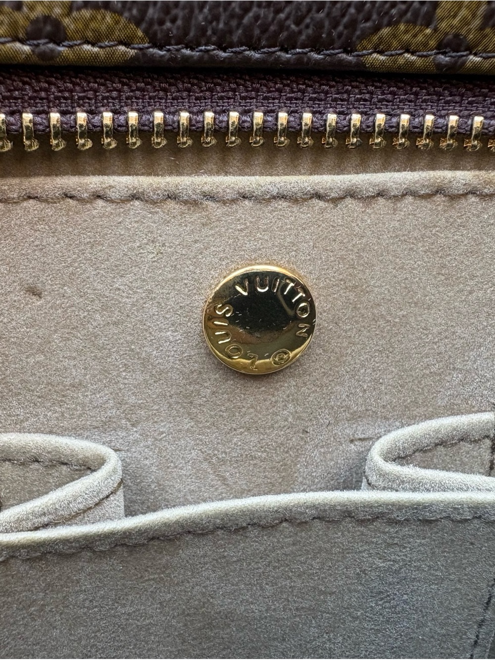 LV Monogram Canvas Tote in Brown and Natural Vachetta - Picture 10 of 16